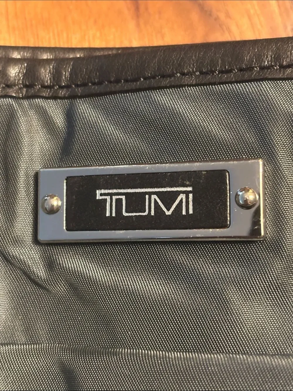 Tumi euc compact